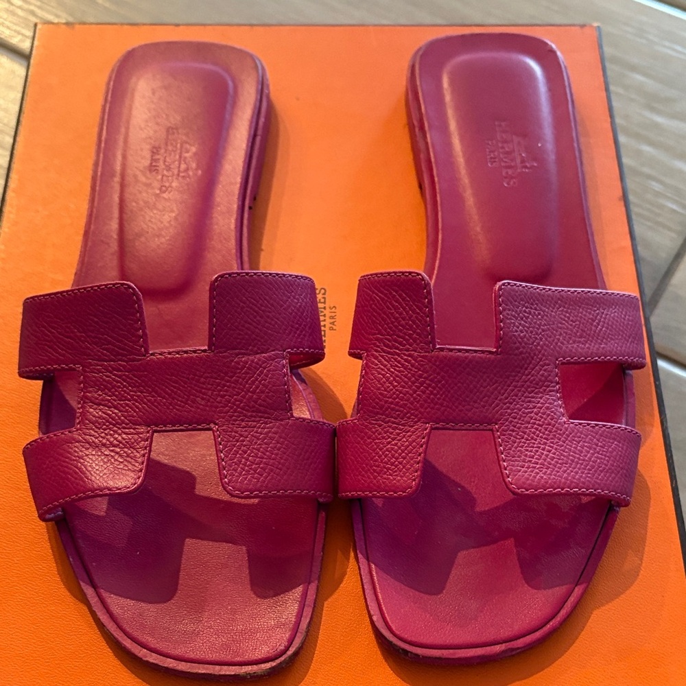 Hermes Fuchsia Sandals
